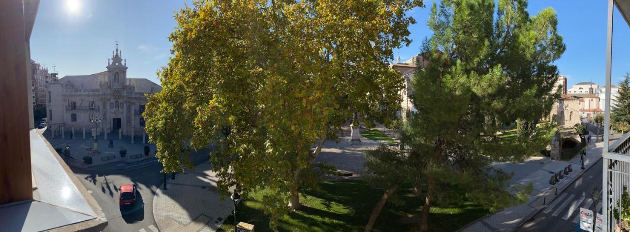 Universidad 4 Valladolid Zewnętrze zdjęcie